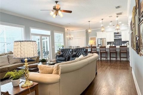 House in Temple Terrace, Florida 5 bedrooms, 319.21 sq.m. № 1798168 - photo 30