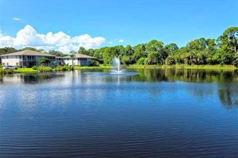Condo in Port St. Lucie, Florida, 2 bedrooms  № 2382925 - photo 8