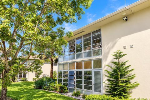 Condo in Port St. Lucie, Florida, 2 bedrooms  № 2382925 - photo 7