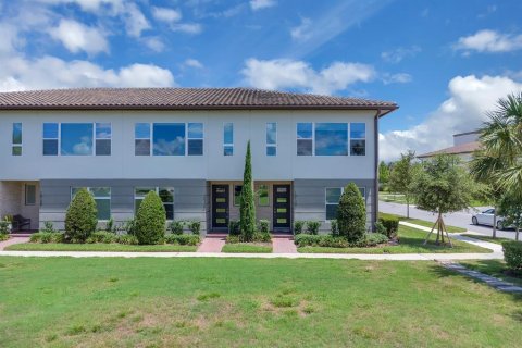 Townhouse in Orlando, Florida 3 bedrooms, 164.34 sq.m. № 1810358 - photo 4