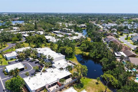 Condo in Bradenton, Florida, 2 bedrooms № 1718547 - photo 9