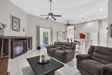 House in Loxahatchee Groves, Florida 5 bedrooms, 303.33 sq.m. № 2191056 - photo 15