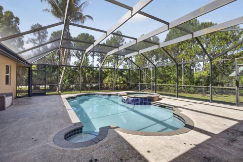 House in Loxahatchee Groves, Florida 5 bedrooms, 303.33 sq.m. № 2191056 - photo 3