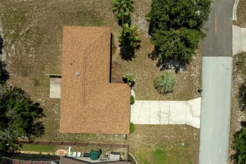 Casa en venta en Deltona, Florida, 3 dormitorios, 130.25 m2 № 1852797 - foto 6