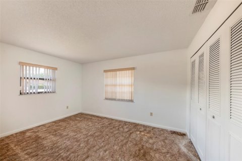 Casa en venta en Deltona, Florida, 3 dormitorios, 130.25 m2 № 1852797 - foto 16