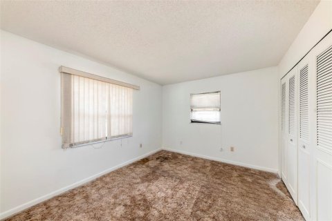 Casa en venta en Deltona, Florida, 3 dormitorios, 130.25 m2 № 1852797 - foto 15