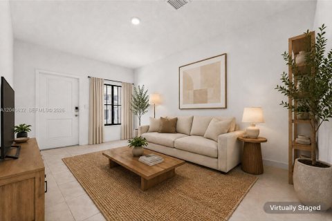 Townhouse in Lake Worth, Florida 4 bedrooms, 150.97 sq.m. № 2083595 - photo 9