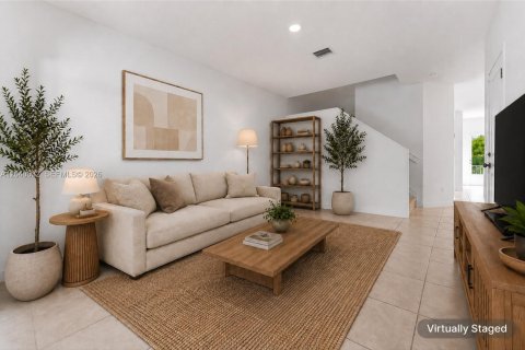 Townhouse in Lake Worth, Florida 4 bedrooms, 150.97 sq.m. № 2083595 - photo 7