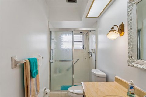 Купить виллу или дом в Клируотер, Флорида 6 комнат, 141.86м2, № 2123454 - фото 19