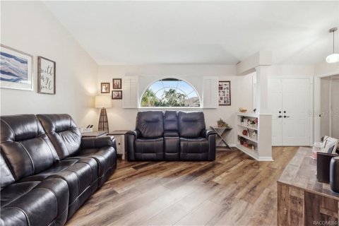 Villa ou maison à vendre à Hernando, Floride: 3 chambres, 166.67 m2 № 2418721 - photo 4