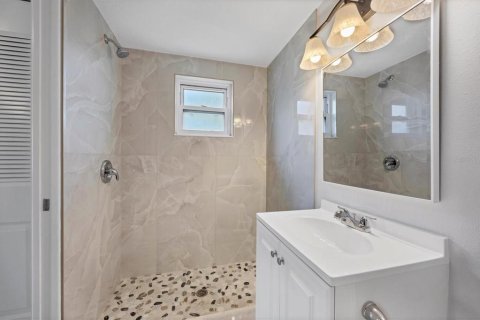 Купить виллу или дом в Венеция, Флорида 9 комнат, 99.22м2, № 1827707 - фото 17