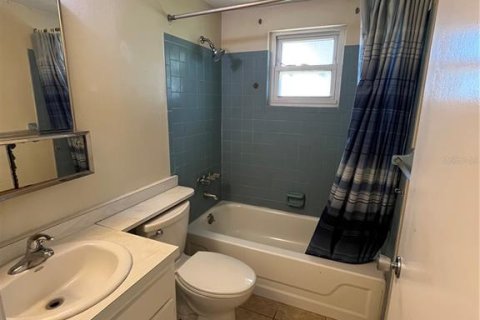 Купить виллу или дом в Венеция, Флорида 9 комнат, 99.22м2, № 1827707 - фото 10