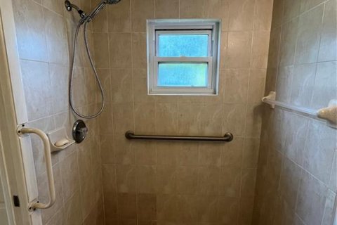 Купить виллу или дом в Венеция, Флорида 9 комнат, 99.22м2, № 1827707 - фото 8