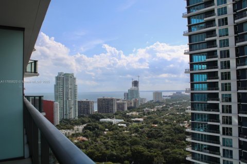 Condo in Miami, Florida, 1 bedroom  № 1959743 - photo 21