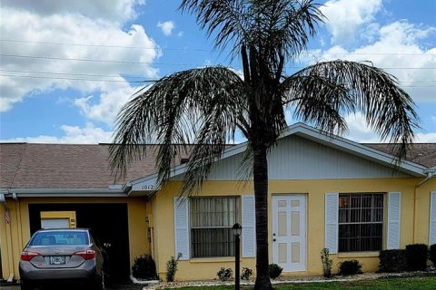 House in Sun City Center, Florida 2 bedrooms, 85.47 sq.m. № 1624489 - photo 1