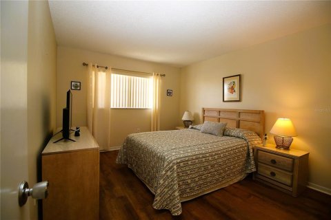 House in Sun City Center, Florida 2 bedrooms, 85.47 sq.m. № 1624489 - photo 13