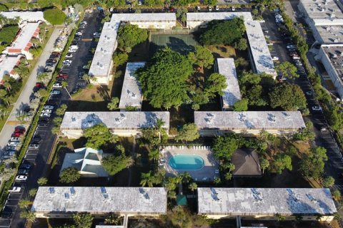 Copropriété à vendre à Oakland Park, Floride: 2 chambres, 56.58 m2 № 1963472 - photo 13