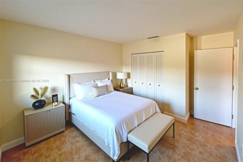 Copropriété à vendre à Oakland Park, Floride: 2 chambres, 56.58 m2 № 1963472 - photo 3