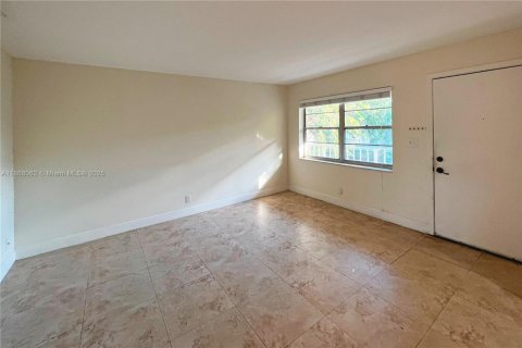 Copropriété à vendre à Oakland Park, Floride: 2 chambres, 56.58 m2 № 1963472 - photo 5