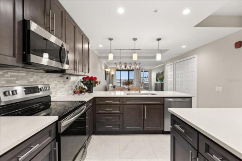 Condo in Montverde, Florida, 2 bedrooms  № 2213082 - photo 2