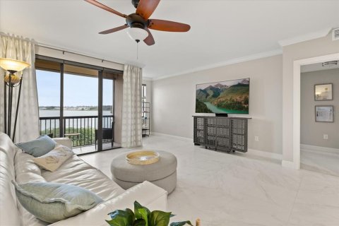 Condo in Montverde, Florida, 2 bedrooms  № 2213082 - photo 9