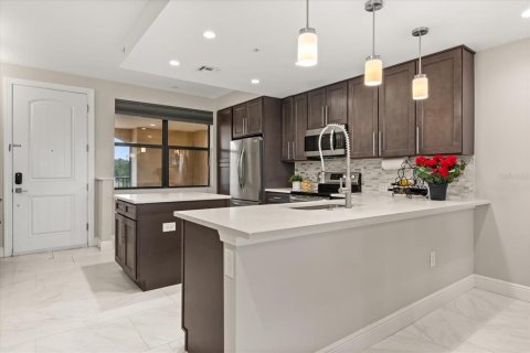 Condo in Montverde, Florida, 2 bedrooms  № 2213082 - photo 6