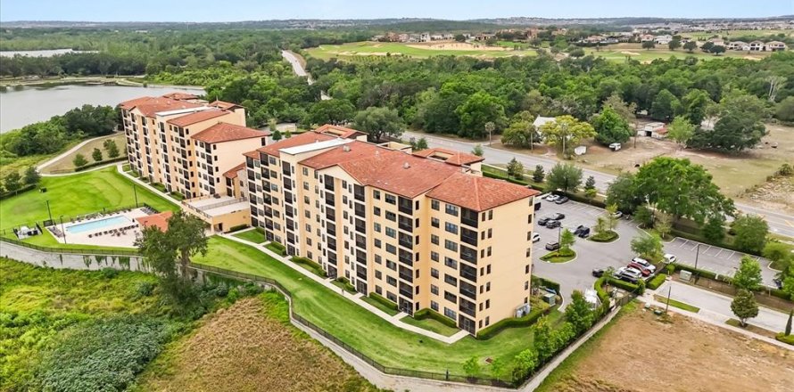 Condo in Montverde, Florida, 2 bedrooms  № 2213082