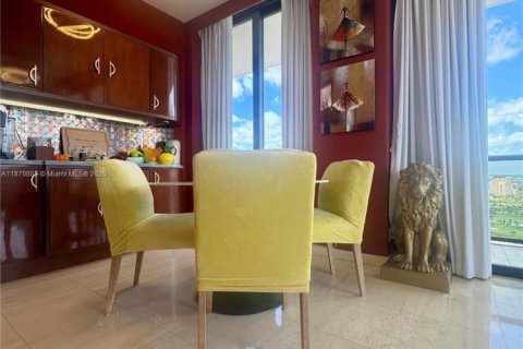 Condo in Aventura, Florida, 4 bedrooms  № 1927906 - photo 11