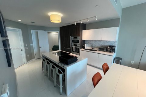 Appartement à louer à Miami, Floride: 1 chambre, 108.97 m2 № 2006271 - photo 3