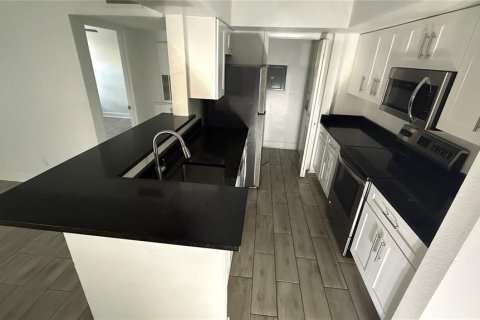 Copropriété à vendre à Orlando, Floride: 2 chambres, 92.9 m2 № 2091435 - photo 7
