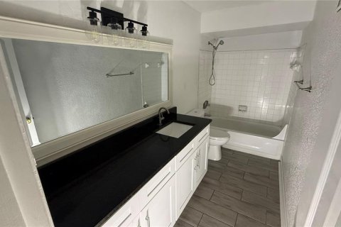 Copropriété à vendre à Orlando, Floride: 2 chambres, 92.9 m2 № 2091435 - photo 15