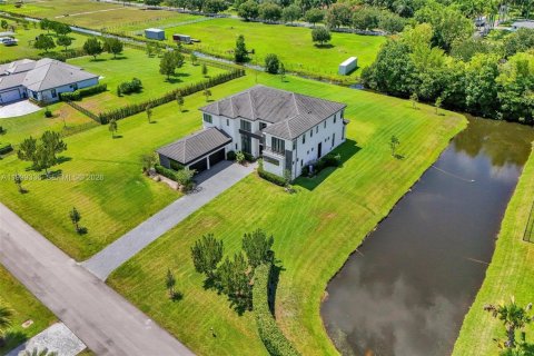 Villa ou maison à vendre à Southwest Ranches, Floride: 6 chambres, 754.37 m2 № 2067081 - photo 2