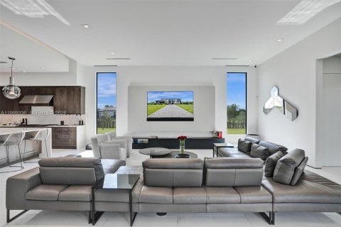Villa ou maison à vendre à Southwest Ranches, Floride: 6 chambres, 754.37 m2 № 2067081 - photo 9