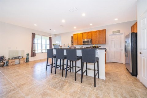 House in Davenport, Florida 5 bedrooms, 312.8 sq.m. № 1690503 - photo 13