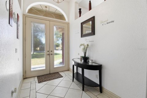 House in Winter Haven, Florida 3 bedrooms, 225.85 sq.m. № 2125282 - photo 10
