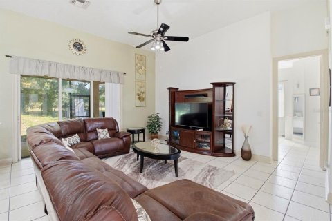 House in Winter Haven, Florida 3 bedrooms, 225.85 sq.m. № 2125282 - photo 11