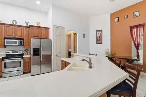 House in Winter Haven, Florida 3 bedrooms, 225.85 sq.m. № 2125282 - photo 20