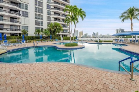 Copropriété à louer à Aventura, Floride: 2 chambres, 126.81 m2 № 2282539 - photo 28