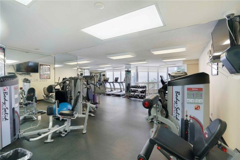 Copropriété à louer à Aventura, Floride: 2 chambres, 126.81 m2 № 2282539 - photo 30