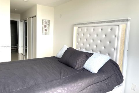Condo in Aventura, Florida, 1 bedroom  № 1841028 - photo 9