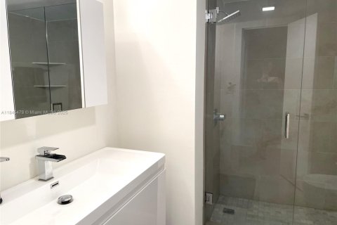 Condo in Aventura, Florida, 1 bedroom  № 1841028 - photo 10