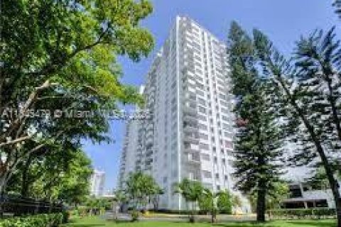 Condo in Aventura, Florida, 1 bedroom  № 1841028 - photo 17