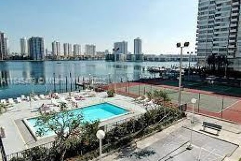 Condo in Aventura, Florida, 1 bedroom  № 1841028 - photo 24