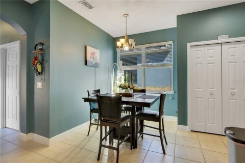 Casa en venta en Apopka, Florida, 4 dormitorios, 238.29 m2 № 1408079 - foto 5