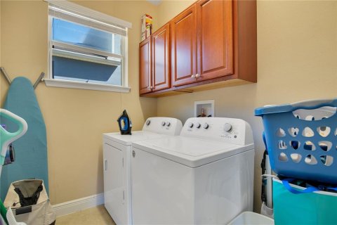 Casa en venta en Apopka, Florida, 4 dormitorios, 238.29 m2 № 1408079 - foto 20