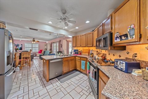 Villa ou maison à vendre à Sarasota, Floride: 3 chambres, 158.96 m2 № 1637884 - photo 18