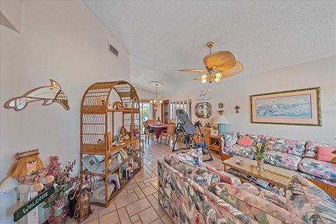 Villa ou maison à vendre à Sarasota, Floride: 3 chambres, 158.96 m2 № 1637884 - photo 6