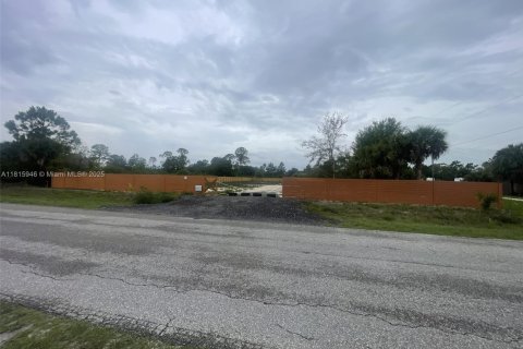 Land in Clewiston, Florida № 1768541 - photo 1