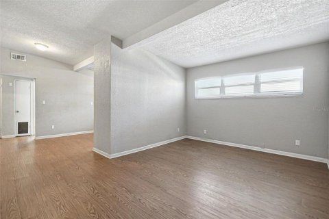 Casa en venta en Bradenton, Florida, 3 dormitorios, 124.95 m2 № 2430630 - foto 6
