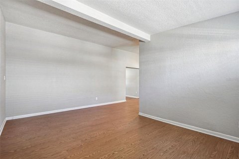 Casa en venta en Bradenton, Florida, 3 dormitorios, 124.95 m2 № 2430630 - foto 7